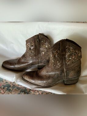 Women's Frye Deborah studded leather Ankle Boots